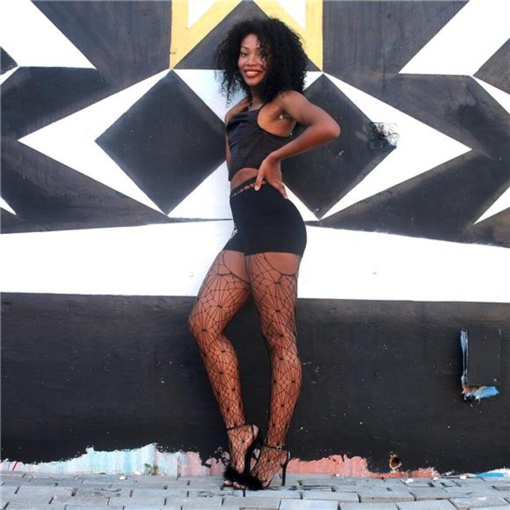 Fishnet Patterned Tights - Picture 3 of 6